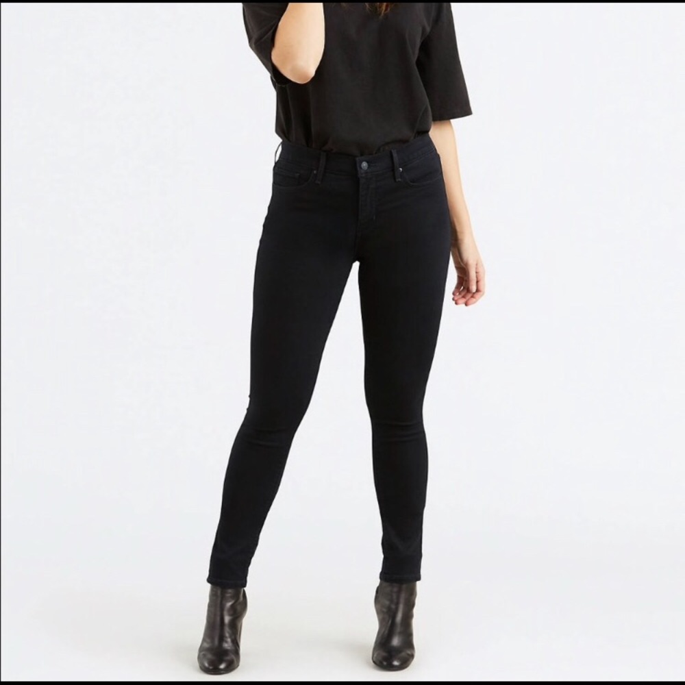 Levi’s Black Skinny Jeans